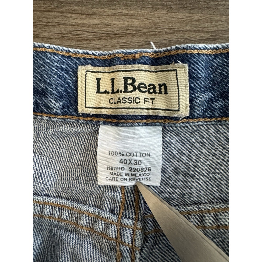 L.L.Bean Classic Fit Jeans Men's 40x30 Blue 100% Cotton Straight Leg Denim - Picture 3 of 7